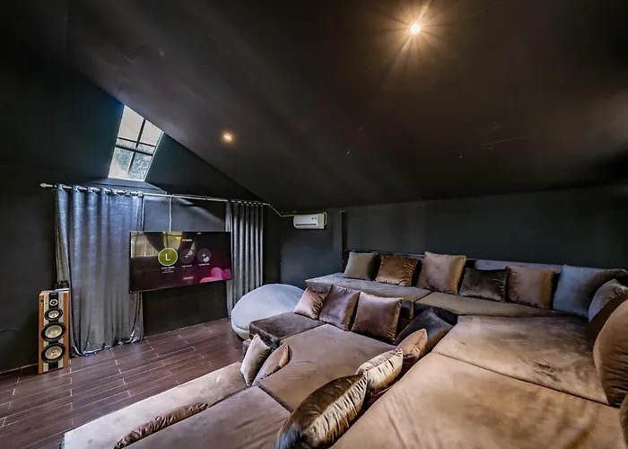 4br For Families - 5 Min To Thomas Villa *
